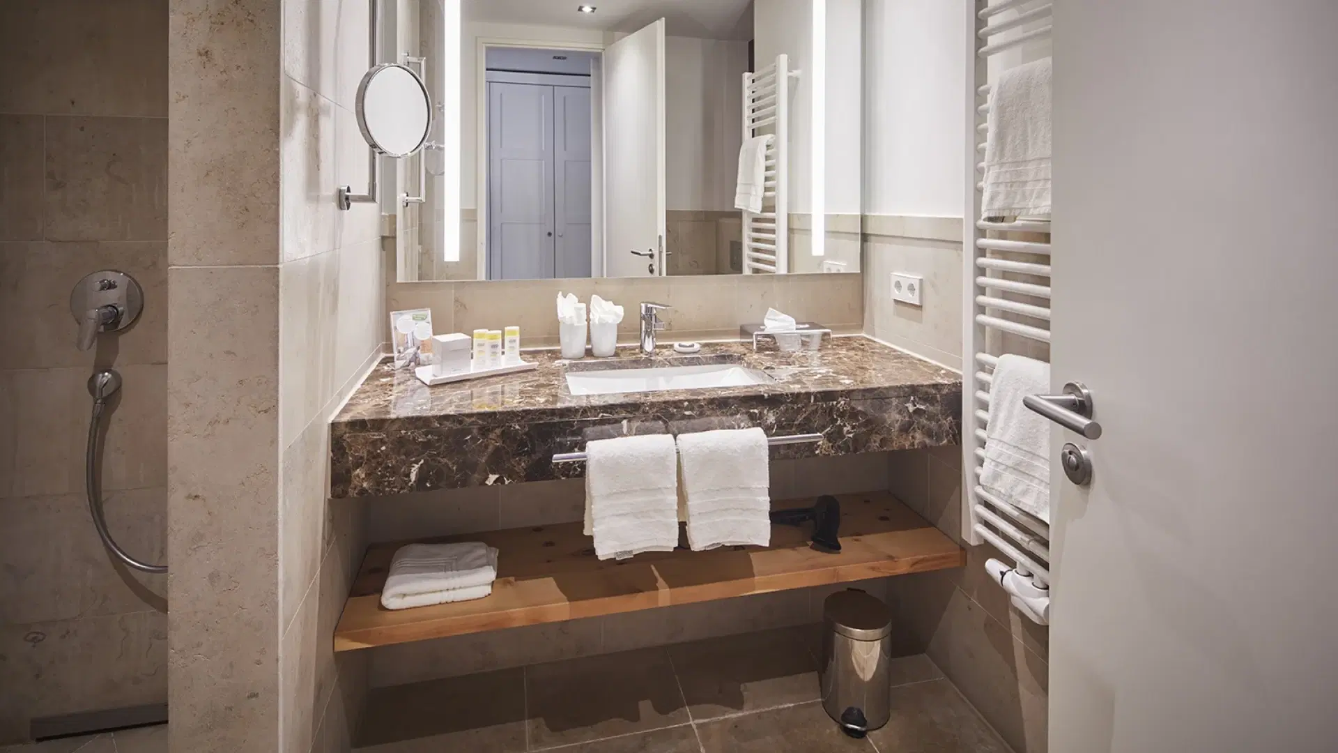 Komfortzimmer image 1